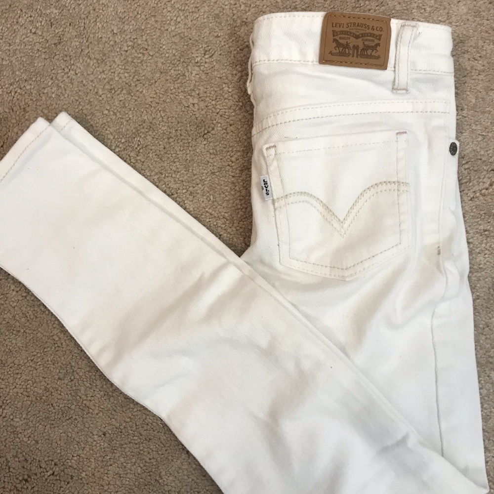 LITTLE GIRLS WHITE LEVIS JEANS